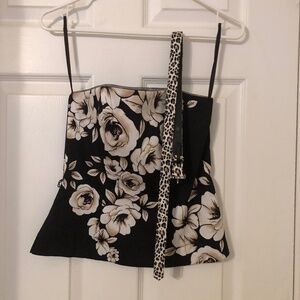 Beautiful strapless top with belt